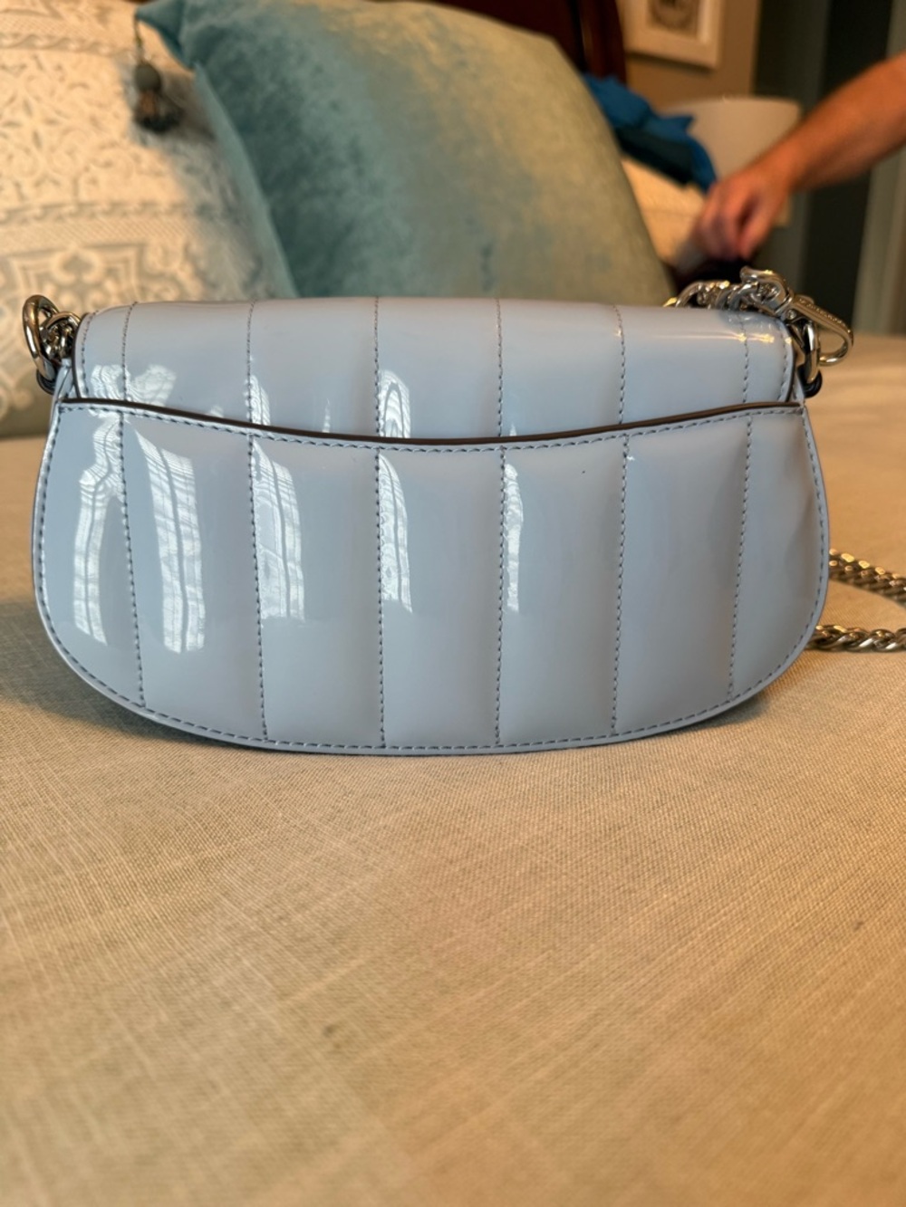 Michael Kors Baby Blue Patent Leather Chain Crossbody - Picture 5 of 12